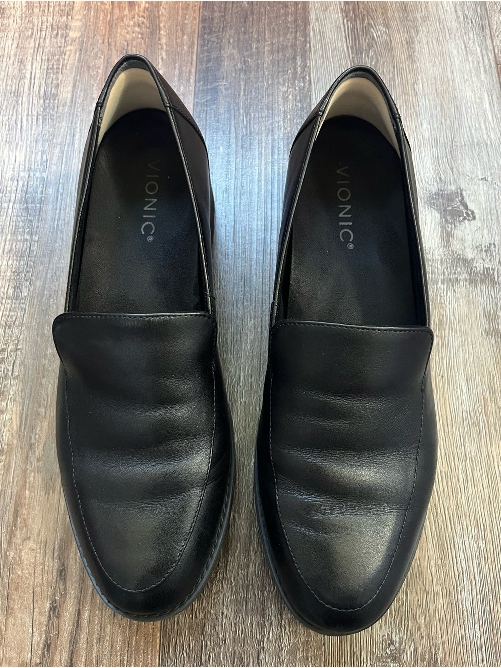Vionic Women’s Kensley Black Nappa Leather Loafer